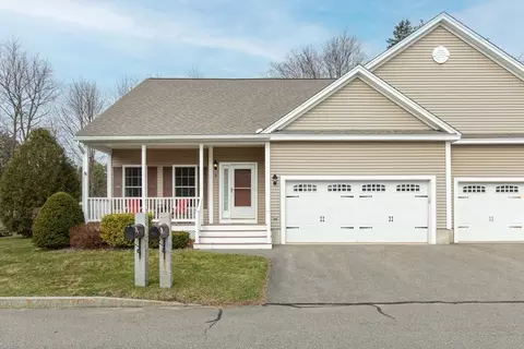 3 Blackford Ln #3, Epping, NH 03042