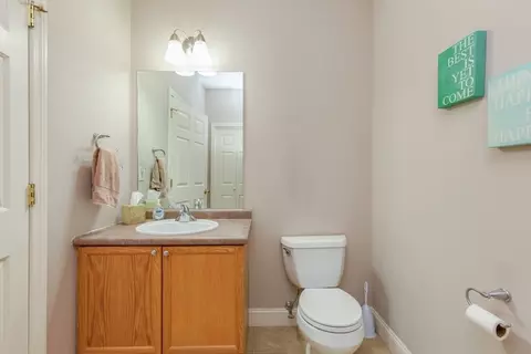 Bath - 3 Blackford Ln #3, Epping, NH 03042 photo 4 of 6
