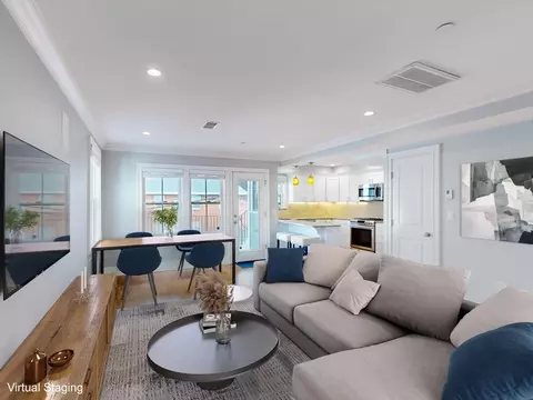 2 Cottage St #2, Boston, MA 02127