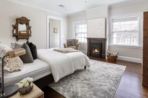 Bedroom - 57 Hedge Rd, Brookline, MA 02445 photo 1 of 7