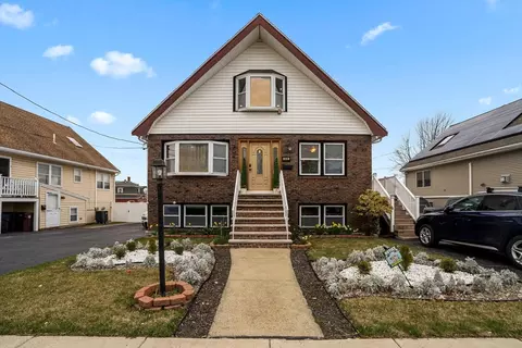 48 Payson St, Revere, MA 02151