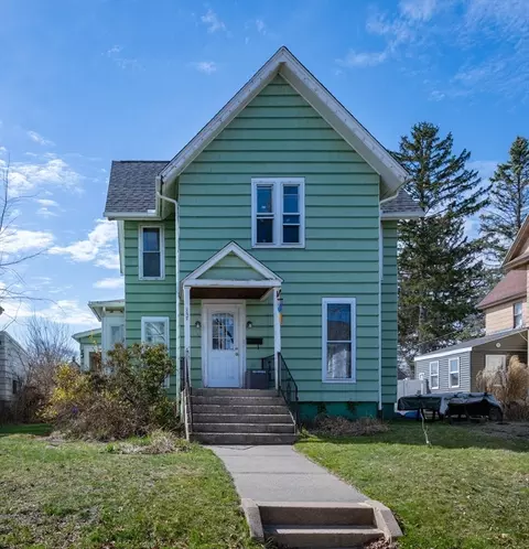 167 Pearl St, Holyoke, MA 01040