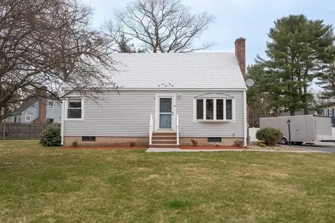 18 Hathaway Rd, Wilmington, MA 01887