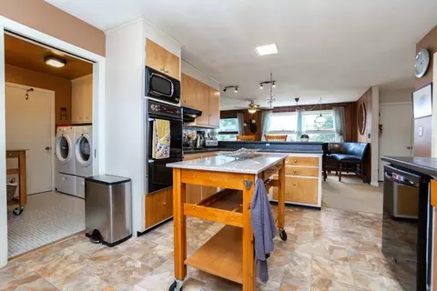 Kitchen - 6 Leo Rd, Marblehead, MA 01945 photo 2 of 3