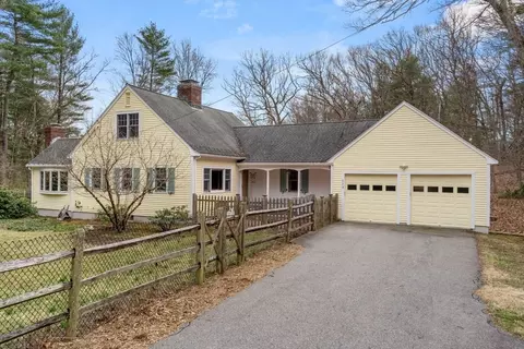 113 Woodridge Rd, Wayland, MA 01778