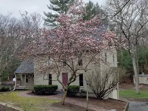 48 Cooke Rd, Plymouth, MA 02360