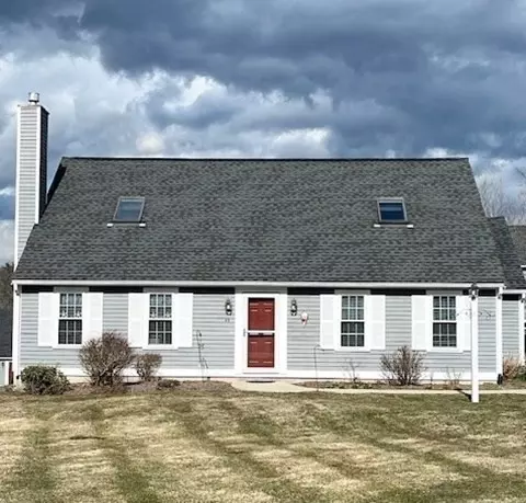 49 Whittier Meadows Dr #49, Amesbury, MA 01913