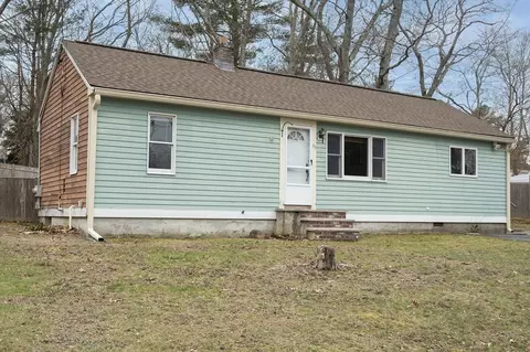 63 Jamieson St, Abington, MA 02351