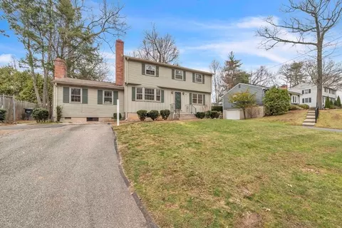 Exterior - 116 Colorado St, Springfield, MA 01118 photo 2 of 12