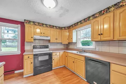 Kitchen - 116 Colorado St, Springfield, MA 01118 photo 1 of 3