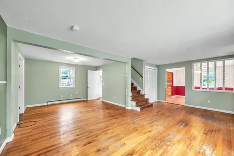 Living - 116 Colorado St, Springfield, MA 01118 photo 2 of 7