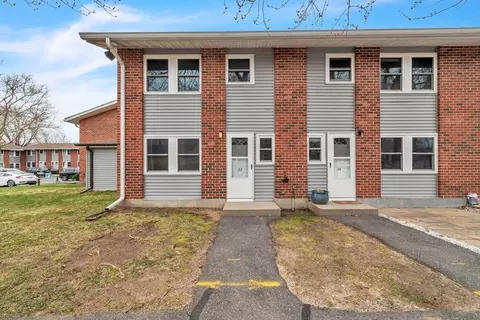 22 Manor Ct #22, Springfield, MA 01118