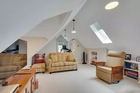 Living - 1313 Great Plain Ave, Needham, MA 02492 photo 10 of 10