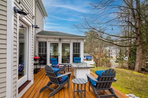 Exterior - 1313 Great Plain Ave, Needham, MA 02492 photo 7 of 10