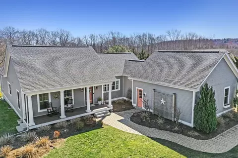 77 Town Farm Rd, Ipswich, MA 01938