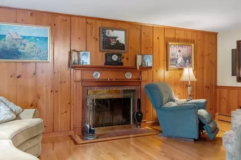 Living - 2 Old County, Hudson, MA 01749 photo 2 of 3