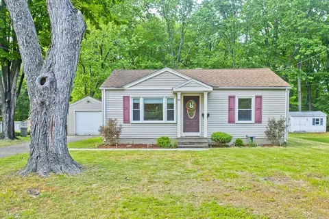 44 Abbey St, South Hadley, MA 01075