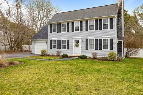 Exterior - 15 Carleton Dr, Mashpee, MA 02649 photo 2 of 8