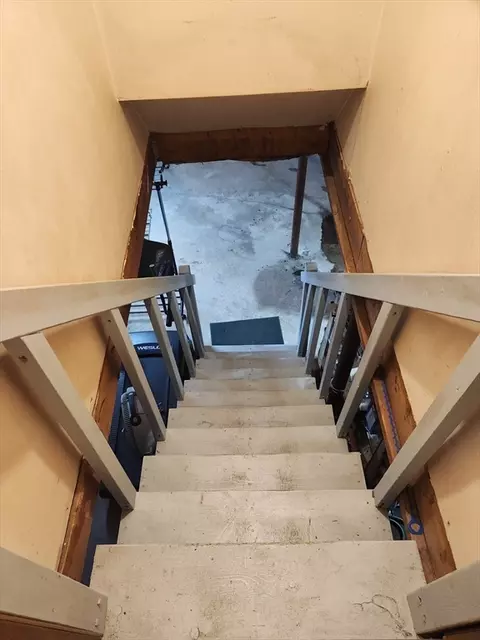 Entry Way - 2 Froman St, Athol, MA 01331 photo 2 of 3