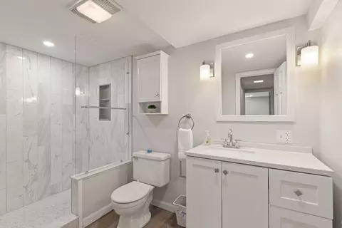 Bath - 49 Millbrook Rd, Beverly, MA 01915 photo 2 of 2