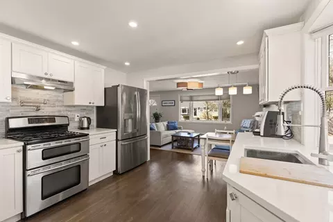 Kitchen - 49 Millbrook Rd, Beverly, MA 01915 photo 4 of 8