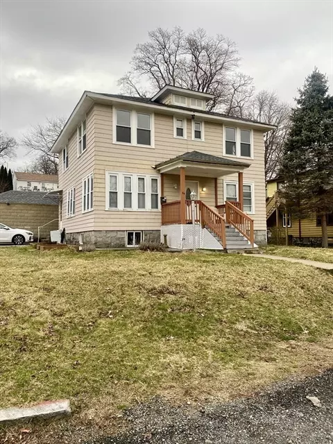 64 Beaverbrook Pkwy, Worcester, MA 01603