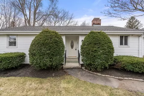 80 Davidson Rd, Framingham, MA 01701