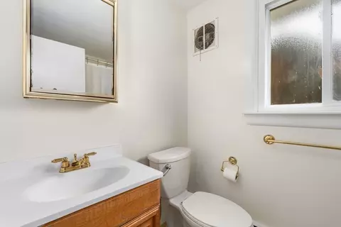 Bath - 80 Davidson Rd, Framingham, MA 01701 photo 1 of 1
