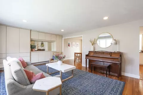 Living - 95 Pine St, Natick, MA 01760 photo 3 of 7
