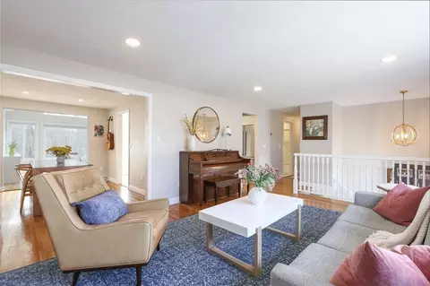 Living - 95 Pine St, Natick, MA 01760 photo 4 of 7