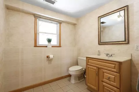 Bath - 95 Pine St, Natick, MA 01760 photo 4 of 4