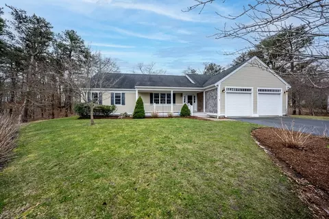 7 Doves Wing Rd, Yarmouth, MA 02664