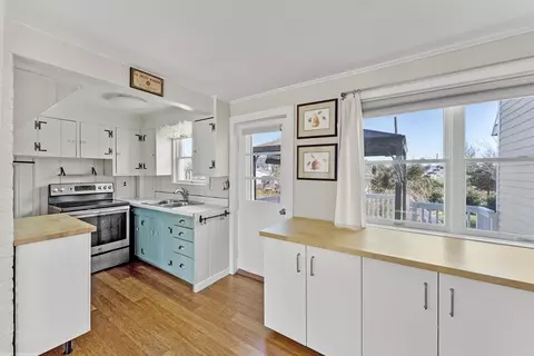 2 Bay Dr, Bourne, MA 02532 photo 7