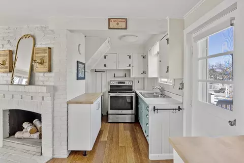 2 Bay Dr, Bourne, MA 02532 photo 8