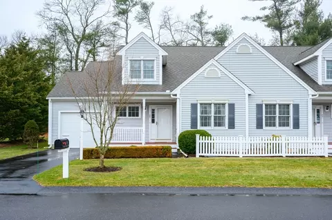 25 Liberty Dr #25, Pembroke, MA 02359