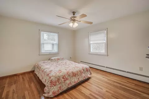 Bedroom - 84 Clydesdale Ln, Springfield, MA 01129 photo 1 of 6