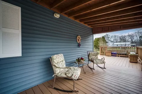 Exterior - 84 Clydesdale Ln, Springfield, MA 01129 photo 10 of 13