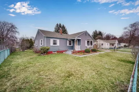 Exterior - 84 Clydesdale Ln, Springfield, MA 01129 photo 3 of 13