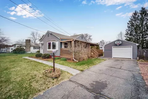 Exterior - 84 Clydesdale Ln, Springfield, MA 01129 photo 6 of 13