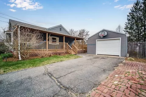 Exterior - 84 Clydesdale Ln, Springfield, MA 01129 photo 7 of 13