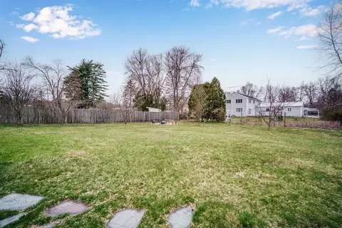 Exterior - 84 Clydesdale Ln, Springfield, MA 01129 photo 11 of 13