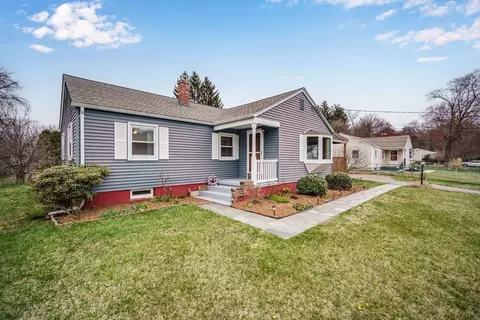 Exterior - 84 Clydesdale Ln, Springfield, MA 01129 photo 4 of 13