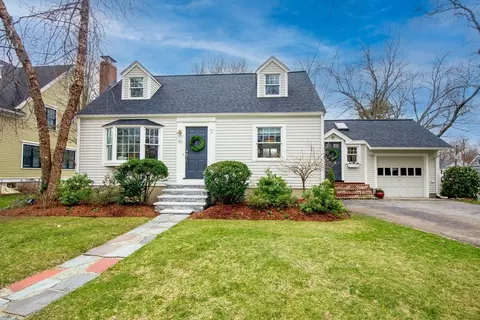 161 Riverdale Rd, Concord, MA 01742