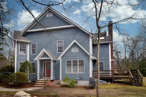 18 Forest Ln #18, Hopkinton, MA 01748