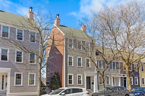 464 Main St #2, Boston, MA 02129