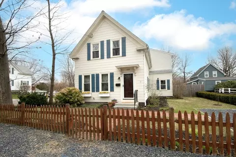 100 Cedar St, Weymouth, MA 02189