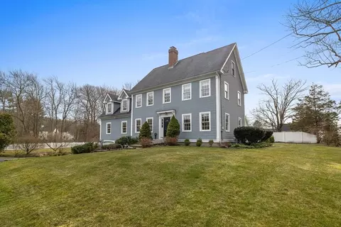 135 Summer St, Andover, MA 01810