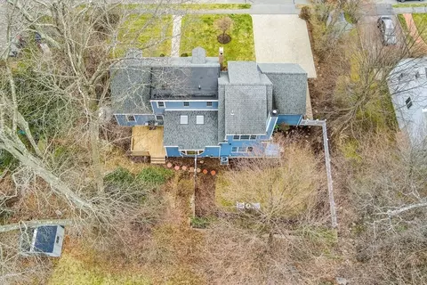 Exterior - 106 Falcon St, Needham, MA 02492 photo 5 of 9