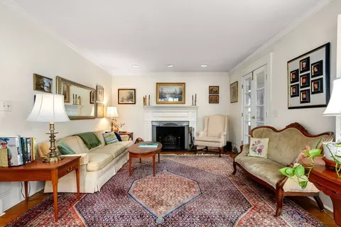 Living - 347 Manning St, Needham, MA 02492 photo 1 of 8