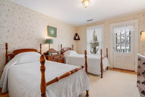 Bedroom - 347 Manning St, Needham, MA 02492 photo 6 of 7